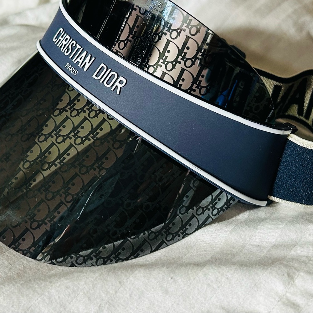 Dior Women’s Navy Blue Christian Dior Visor with White Logo Shield - Picture 4 of 6
